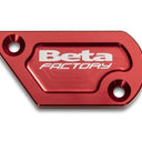 Punainen anodisoitu etujarrunestesäiliön kansi – Beta RR 2T Motard/Track/Enduro 2010+